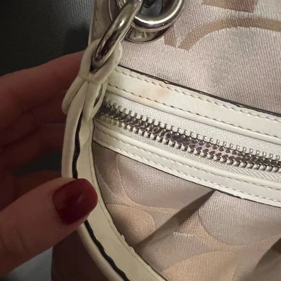 Coach Beige Signature Shoulder Bag - Picture 5 of 12